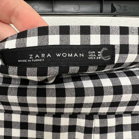Zara High Waisted Shorts Gingham Floral Embroidered Size M Checkered Black White - Picture 4 of 5